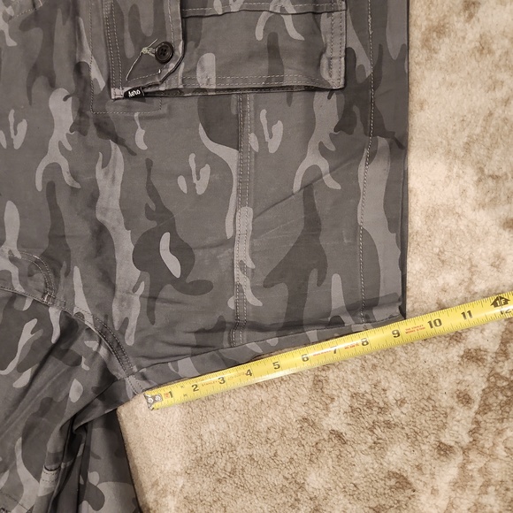 Aeropostale Cargo Shorts - Picture 5 of 6